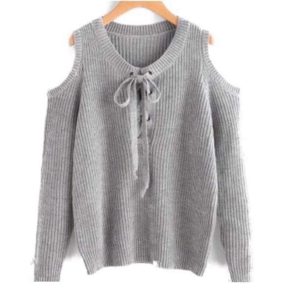 Edge Style Boutique Tops - 5 Star ⭐️ || H P || Cold Shoulder Sweater -Gray